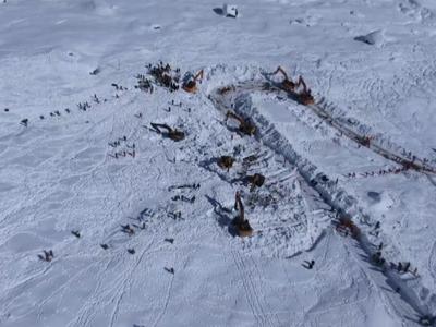 西藏林芝派墨公路雪崩遇难人数增至13人，雪崩堆积区救援通道已打通