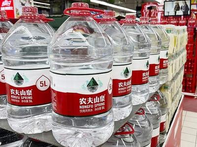 农夫山泉涨价，因为“瓶子贵了”？可能会影响市场份额？