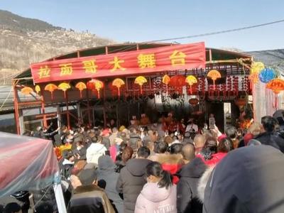 “拉面哥”现状引热议，被流量选中的人后来怎样了？