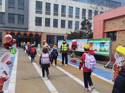 青岛家长注意！中小学开学时间安排来了→