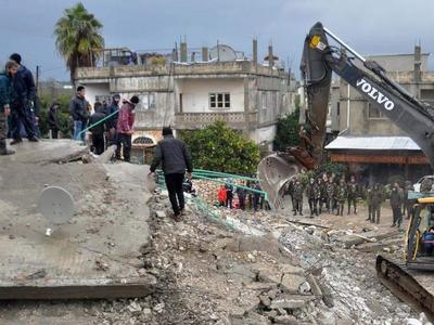 高震级加浅震源使土耳其地震极具破坏性，最终死亡人数或将为目前已知的数倍