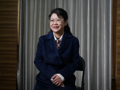 全国政协委员贺丹：重视二孩三孩，不能忽视一孩“基本盘”