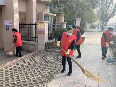 即墨区开展 “人人动手·洁净家园”环境卫生集中清理行动