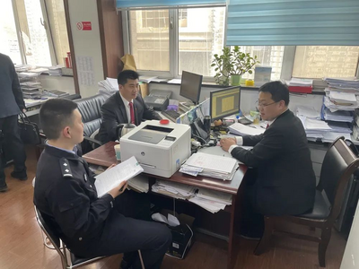 成功执行并发放近800万元劳务费！城阳法院高效执结一涉800余名农民工欠薪案