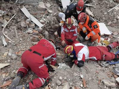 916支特色队伍、17万余名注册志愿者，大爱城阳续写新时代雷锋故事