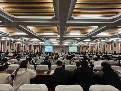 青岛理工大学土木工程学院：校企合力上好就业指导课