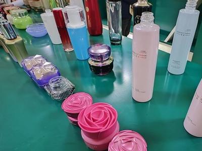 高“瞰”山东·打卡菏泽 | 迪奥、百雀羚、雅芳…你家的化妆品瓶可能来自这家企业