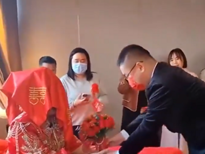 《失孤》原型郭刚堂儿子结婚，刘德华委派香港导演送祝福