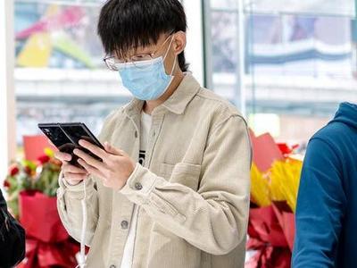 千元机卖万元价，警惕手机“以租代购”背后藏猫腻