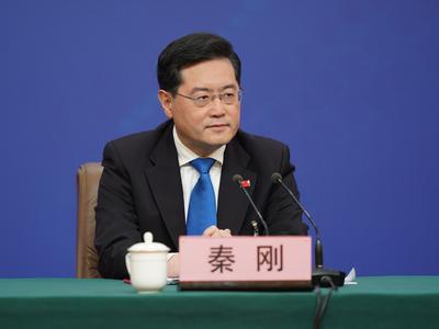 读宪法、谈战狼……秦刚回应外交热点问题，信息量很大！
