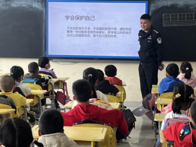 防拐、反诈、反邪教……警察“蜀黍”进校园开课，青岛娃被“圈粉”啦