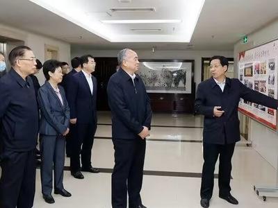 林武到省政协和各民主党派省委会机关调研并召开座谈会