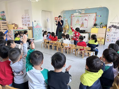 ﻿青岛市中心医院走进幼儿园开展“膳食宝塔，食物分类”营养健康科普宣传活动