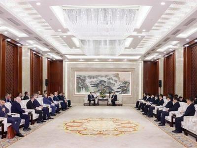 林武会见俄罗斯地方政府及经贸代表团嘉宾