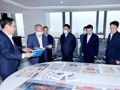 林武到宣传系统部门单位调研并主持召开座谈会