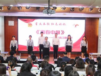 以青春之我写就时代担当，市南学子用青春诗会传承五四薪火