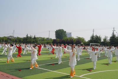 以两家医院为“核心”，青岛一区搭建“2+8+N”——医、康、养、护服务网络