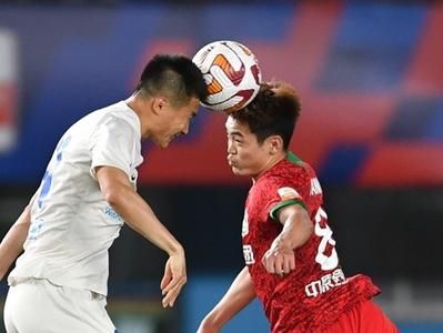 国足6月将先后迎战缅甸和巴勒斯坦，两道难题待解