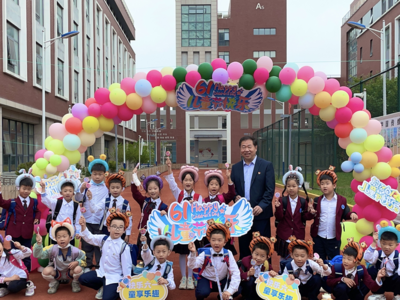 青岛这所小学完成竣工验收，9月份将迎新生入学