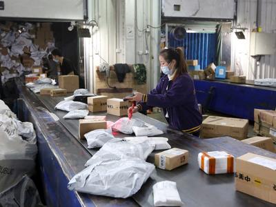 今年全国快递业务量已达600亿件，你贡献了多少？