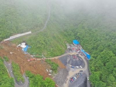 四川乐山金口河山体垮塌已致19人遇难