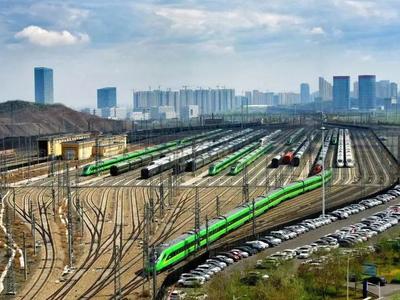 全国铁路7月1日起实行新的列车运行图