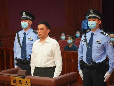 原国家粮食局党组成员、副局长徐鸣受贿、利用影响力受贿案一审宣判