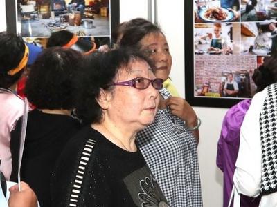 让档案走出馆藏走入民心，青岛档案馆进社区开展志愿服务和档案文化服务 