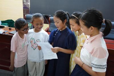 青岛援藏组：架起西藏孩子山海交流的桥梁