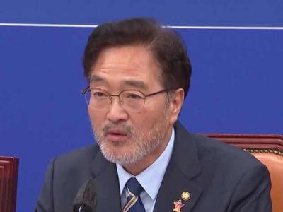 格罗西称“核污染水能喝”遭怼：请建议缺水的日本喝