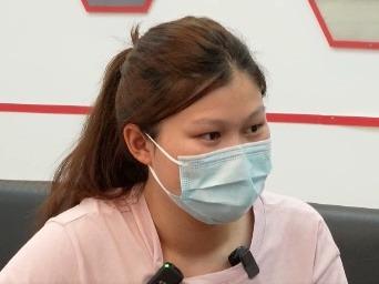 暴雨中拦警车救人的粉衣女孩，找到了！