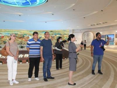 塞浦路斯国家主流媒体团来青岛参观访问