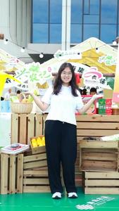 逛市集开心程度：100%，在奥帆中心逛青岛品牌日市集开心程度：1000%！