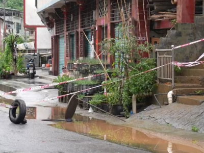 重庆酉阳暴雨导致山体滑坡，当地紧急转移62人