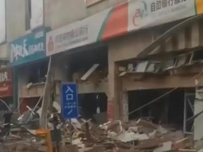 高密一烤鱼店燃气闪爆，已致2死2伤