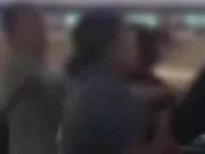 兵马俑坑旁游客打架，警方通报