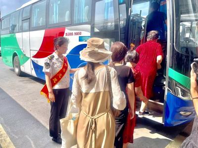 党建引领，服务争优，即墨汽车总站持续做好暑运工作  