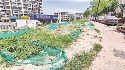 小邱帮办|闲置地块脏又乱，周边居民盼美化 