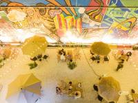 焕新消费场景，青岛啤酒街夜色醉人