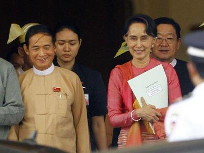 缅甸原国务资政昂山素季与原总统温敏被特赦释放