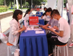 没做体检就拿到手的健康证，到底来自哪？