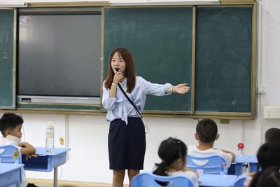 教育部：将继续坚守师德师风第一标准