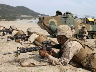 涉嫌参与偷运、贩卖和吸食毒品，驻韩美军20多名士兵被捕