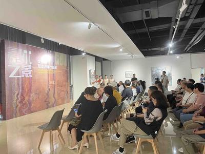 展期至10月10日，这场在青岛举办的“景外之景”油画作品展免费开放！