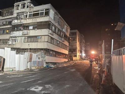 台北一建筑严重下陷，25户居民被疏散