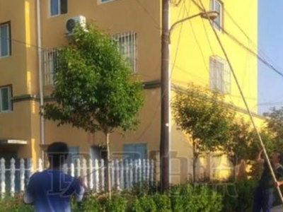 莱西市夏格庄镇：整治空中“飞线”，美化乡村环境