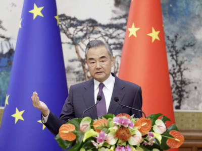王毅：中方站在和平一边、站在人类良知一边