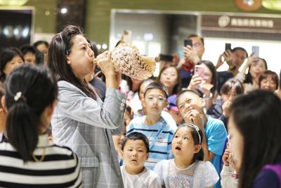 文旅部：假期前七天，国内出游人数7.54亿人次