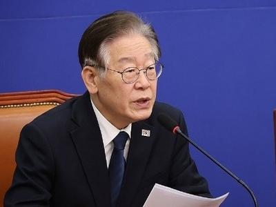 韩国最大在野党党首李在明恢复履职