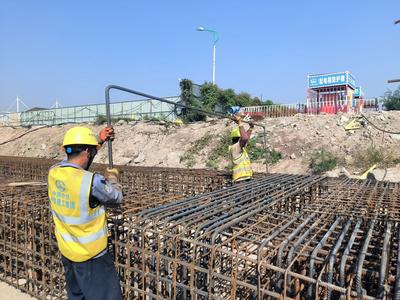 近500名建设者坚守一线，青岛北站东广场项目向年底展开主体结构施工冲刺